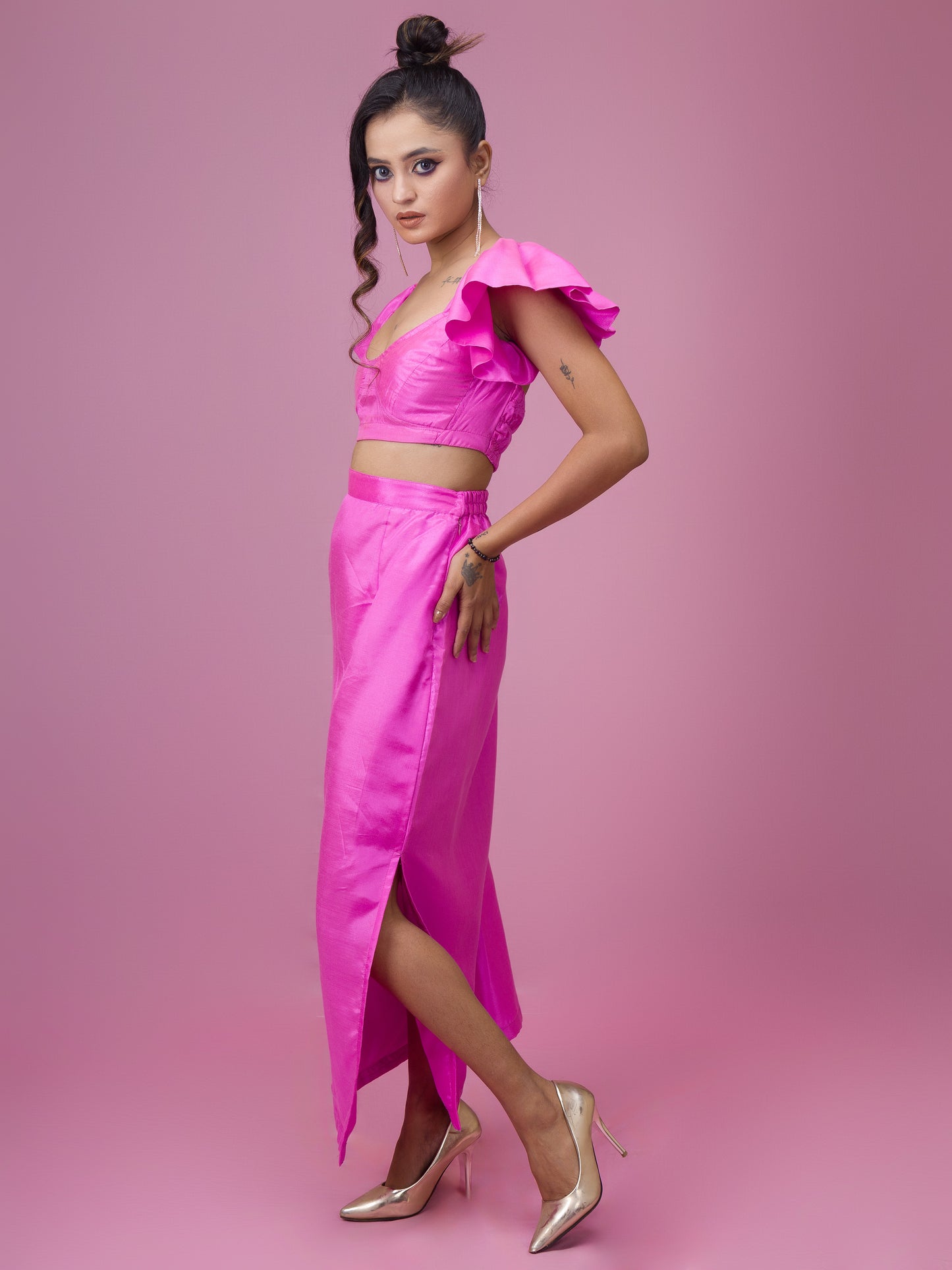 SPARKLING RUFFLE CORSET & HIGH WAIST SLIT SKIRT