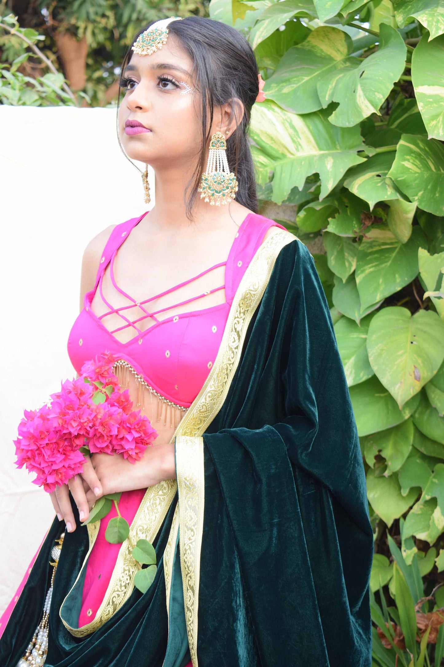 A LA MODE HERITAGE'S FUCHSIA PINK LEHENGA BLOUSE WITH EMERALD GREEN VELVET DUPATTA