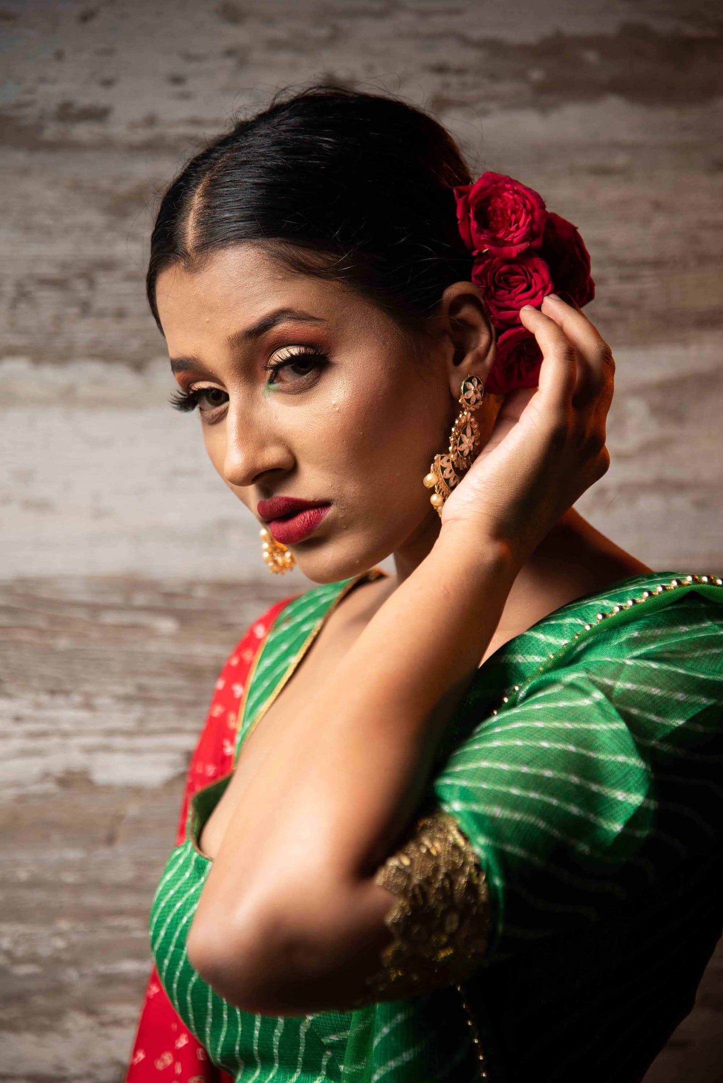 A LA MODE HERITAGE'S EMERALD FLAT LEHENGA WITH BLOUSE LEHERIYA RED & NET DUPATTA