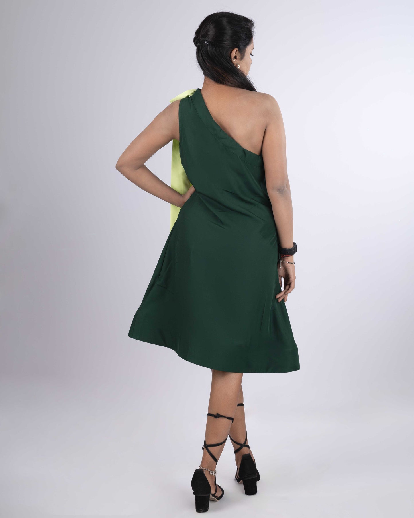 DREAMY EMERALD GREEN  ONE SHOULDER ROBE