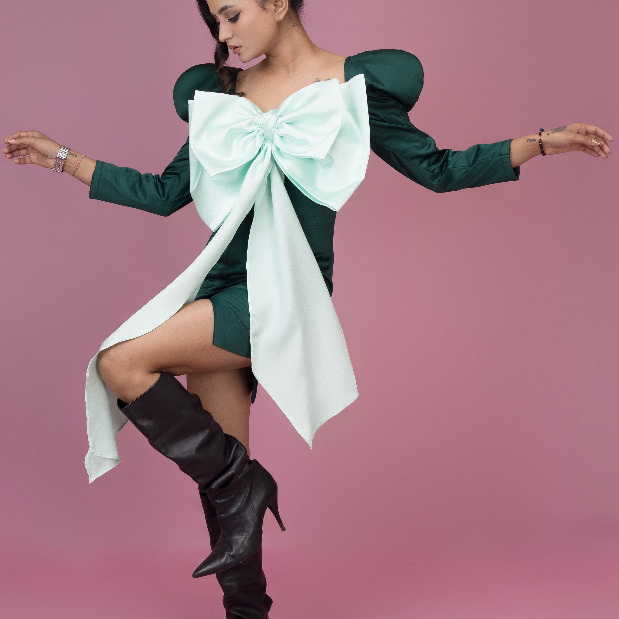 SPARKLING BOW ROBE